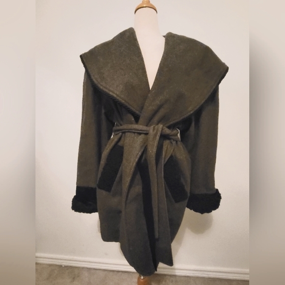 VINTAGE Grey Poncho style Trench Coat black woven accents Wool Jacket - Picture 1 of 9